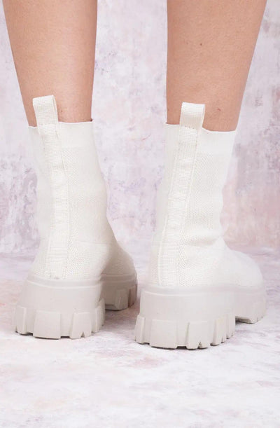 Amaris Chelsea Boots